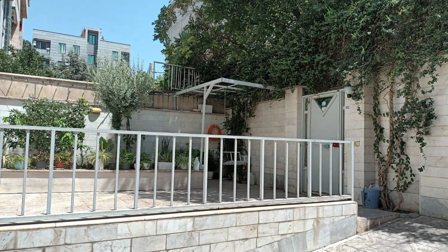 فلاح خ باقری ۷۰ متری ۲ خواب بازسازی کامل
