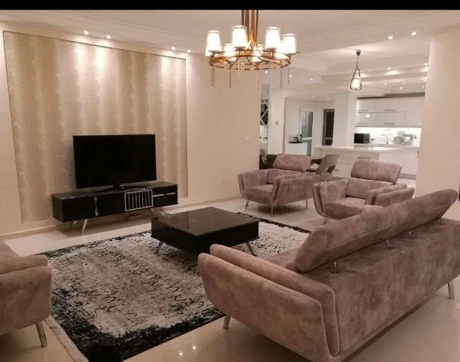 واحد طبقه اول دوخوابه پلاک دوم خیابان
