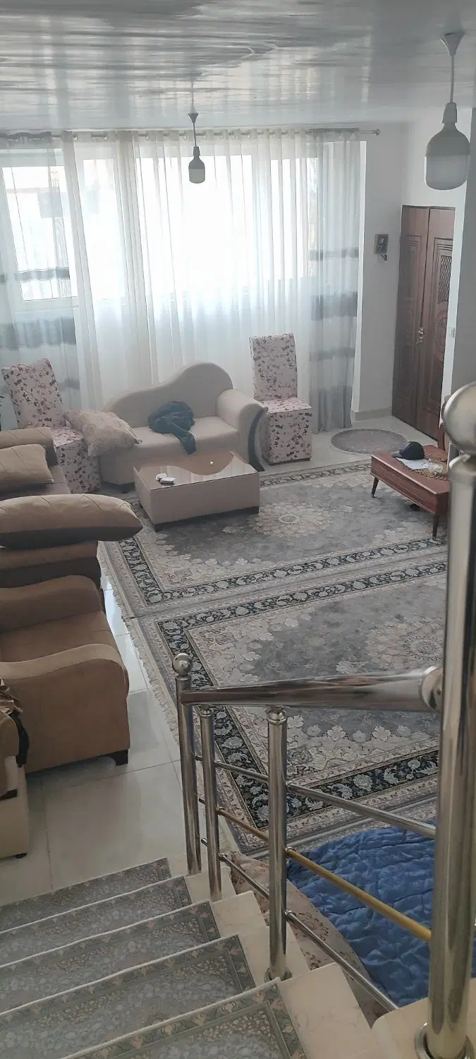 منزل دوطبقه