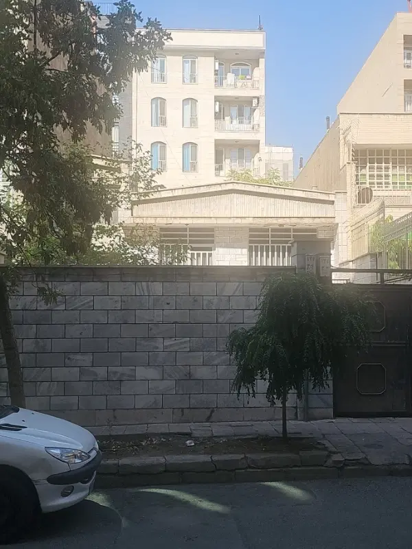 فروش مستغلات
