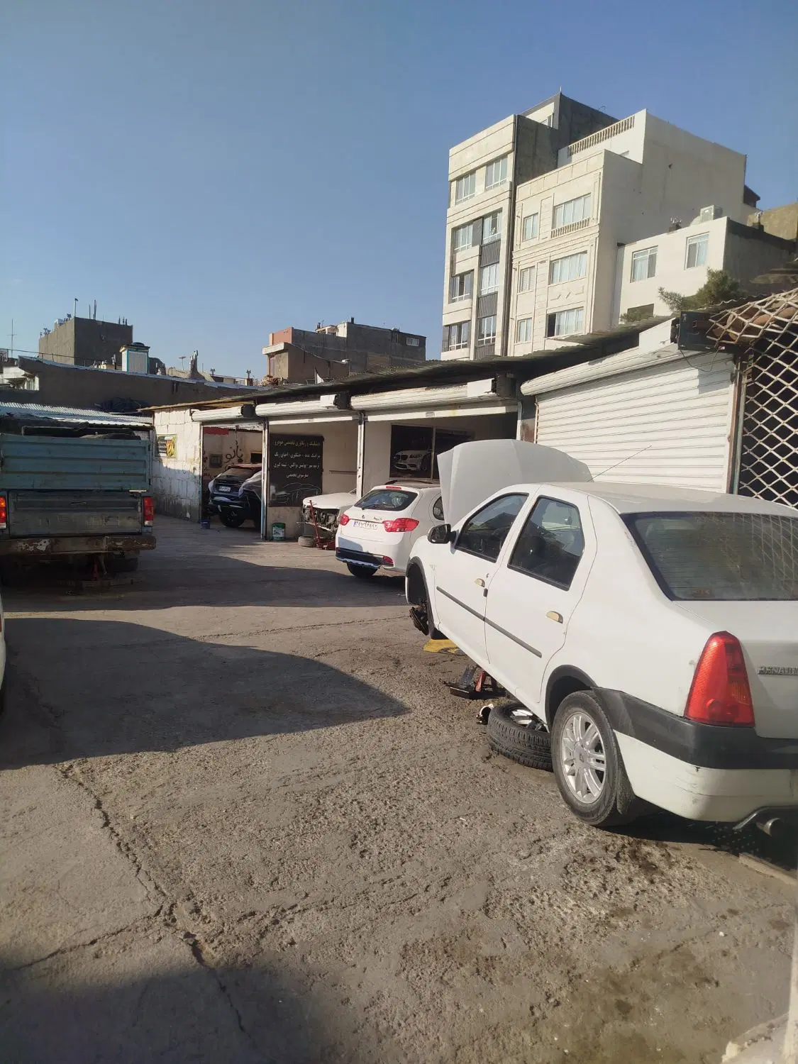 تعدادی مغازه اجاره ای
