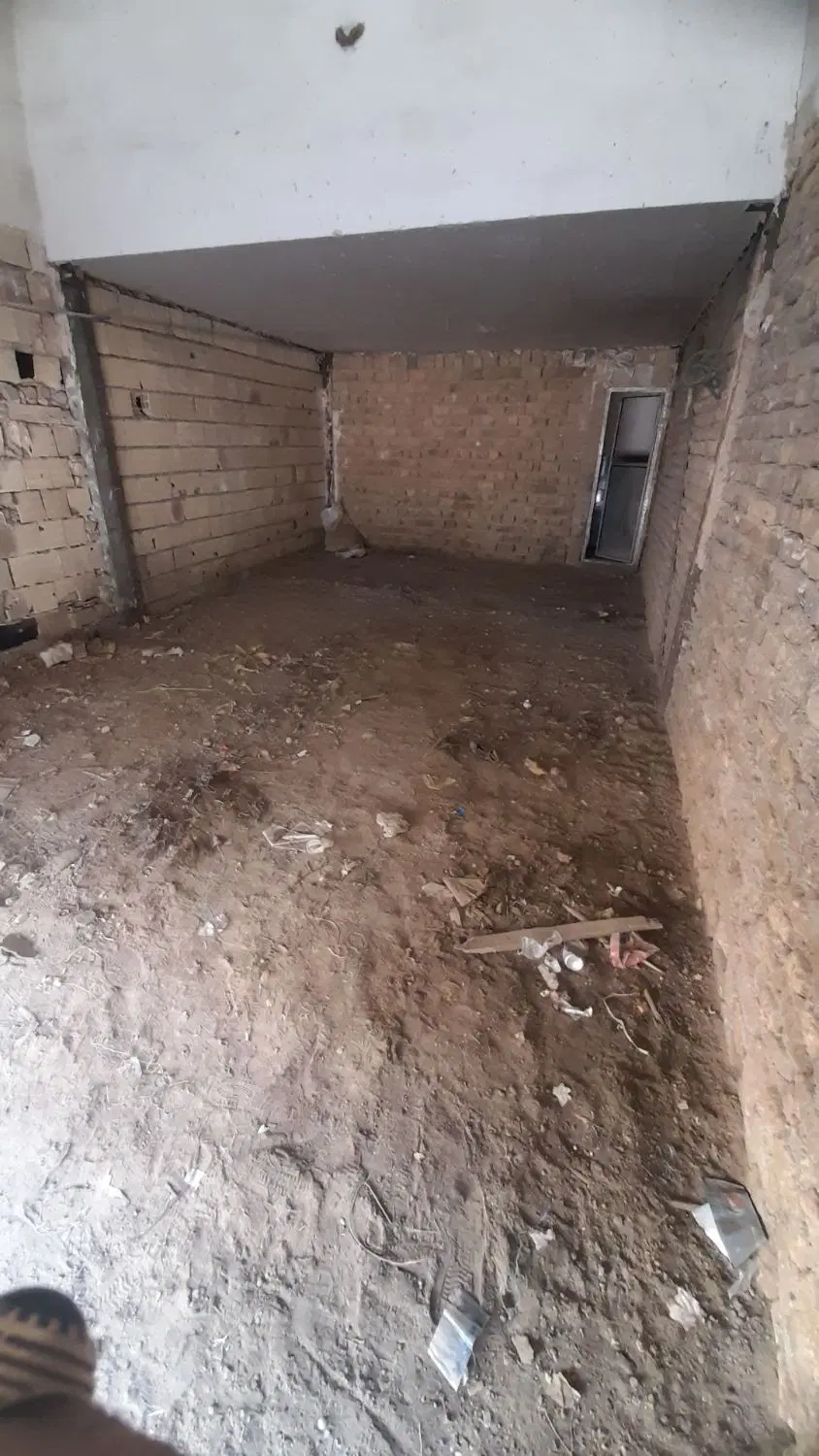 ۳۲متر مغازه جهت انباری