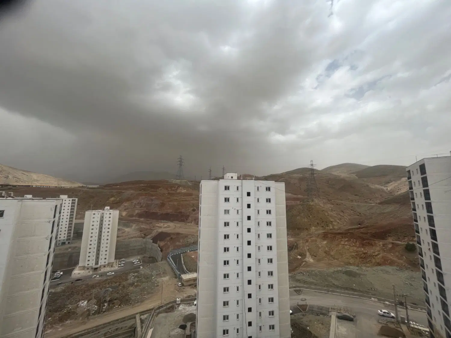 آپارتمان ۸۷ متری دو خواب