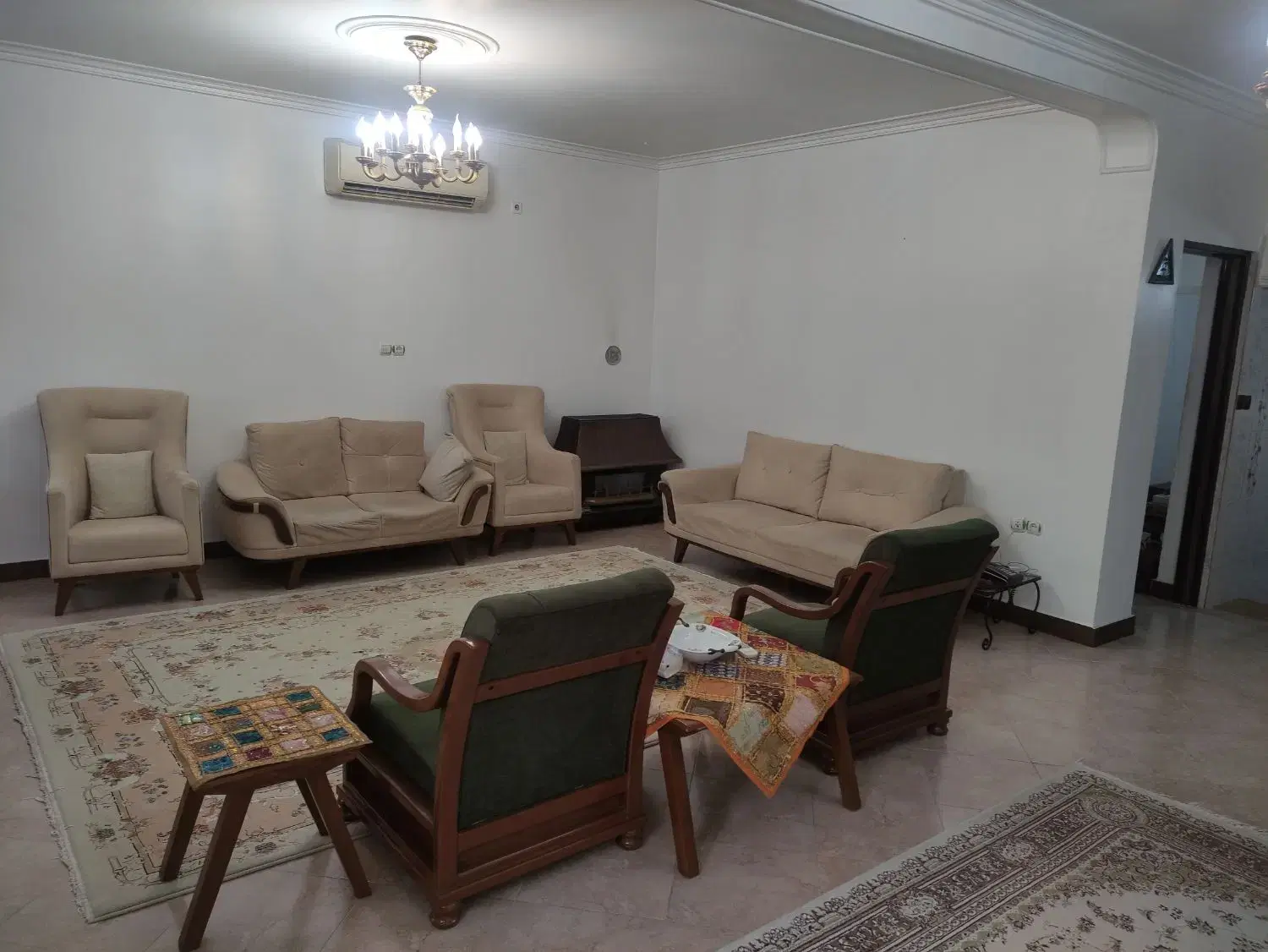 خانه ویلایی دوبلکس همراه با یک سوییت