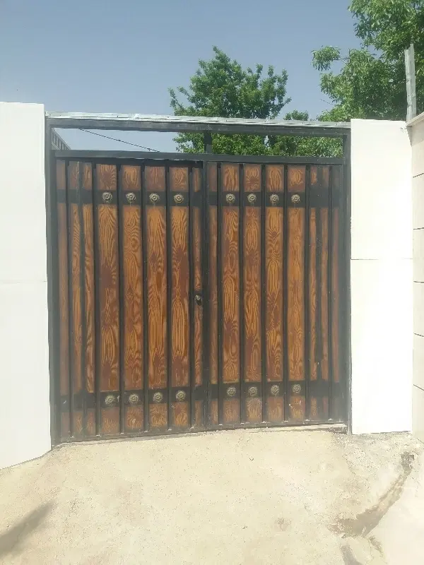 منزل مسکونی حیاط دار