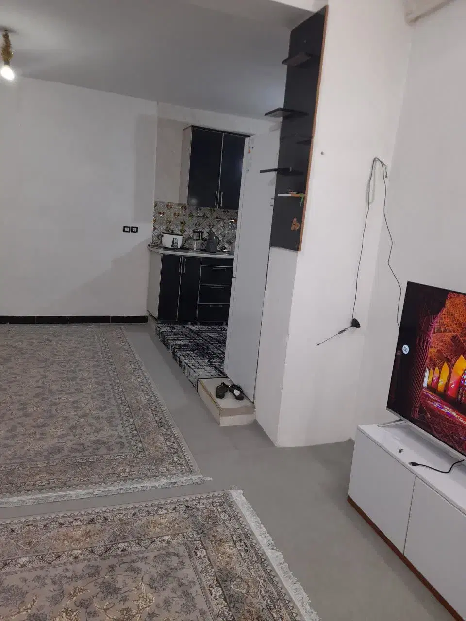 منزل ۶۴ متری