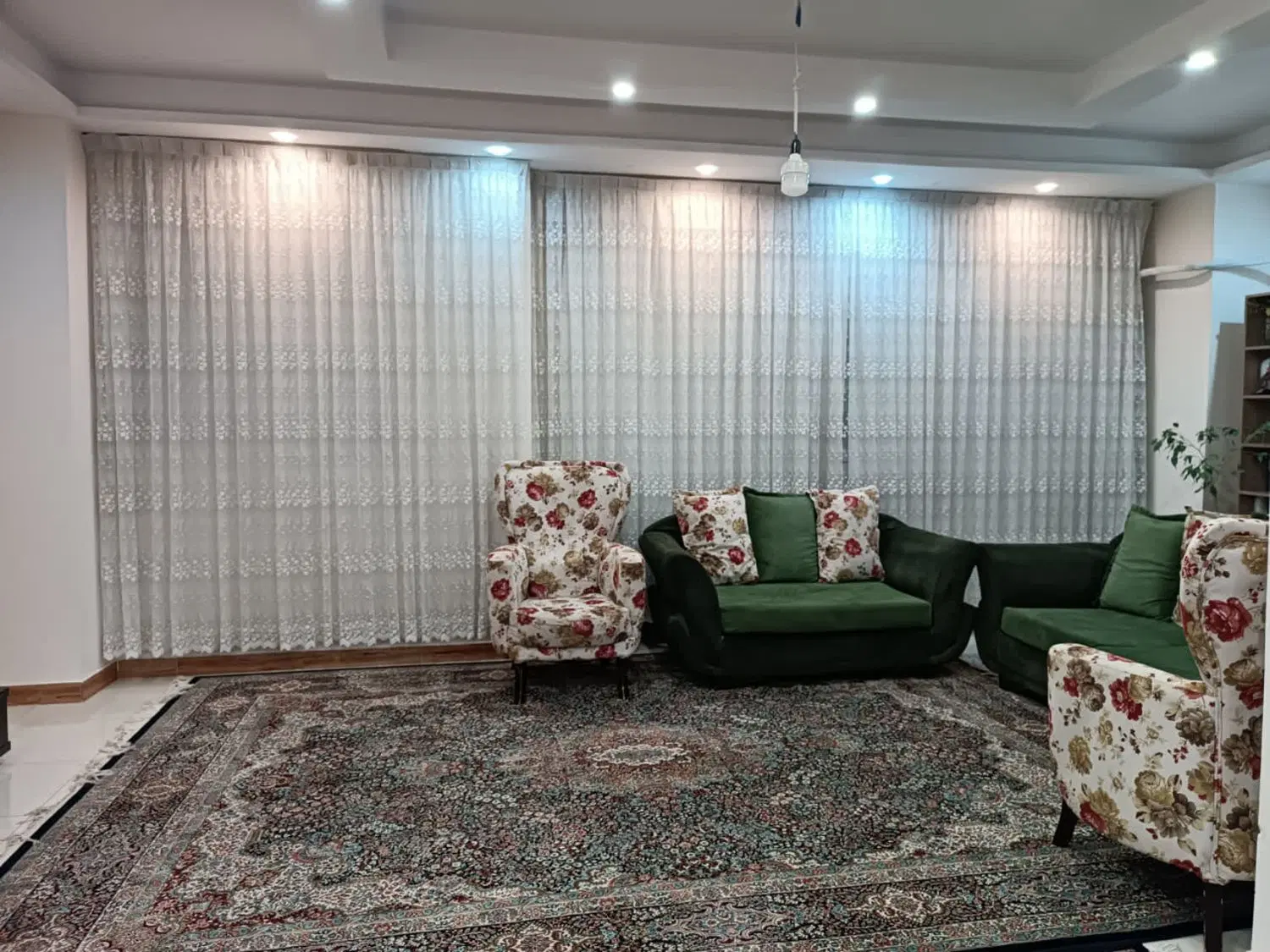 آپارتمان 105روبه نما پنجم شرقی