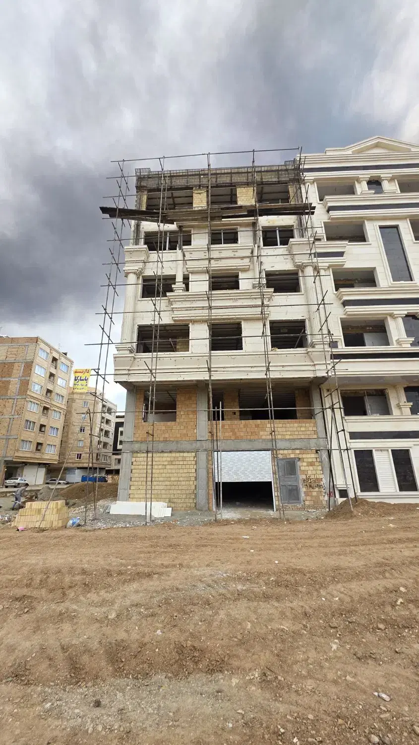 آپارتمان ۱۲۰ متری پارکینگ اختصاصی گندم ۲...سران