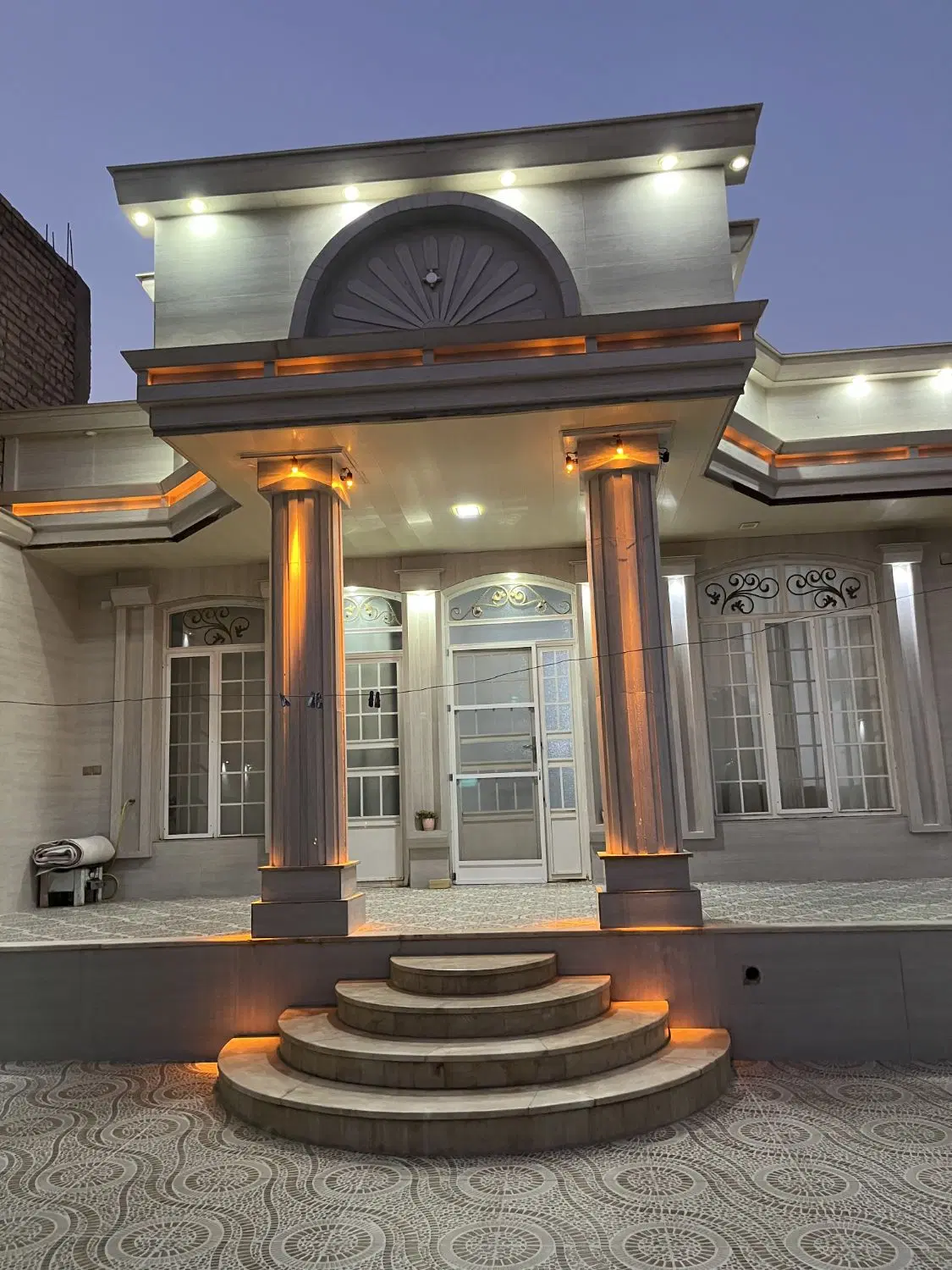 منزل ویلایی درب حیاط