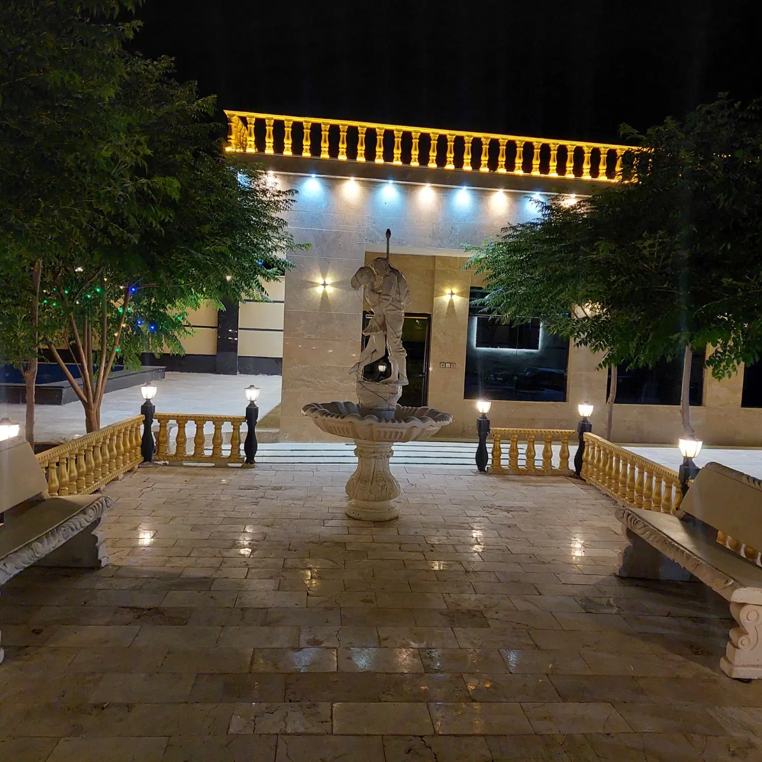 باغ  ویلا  هزار متری