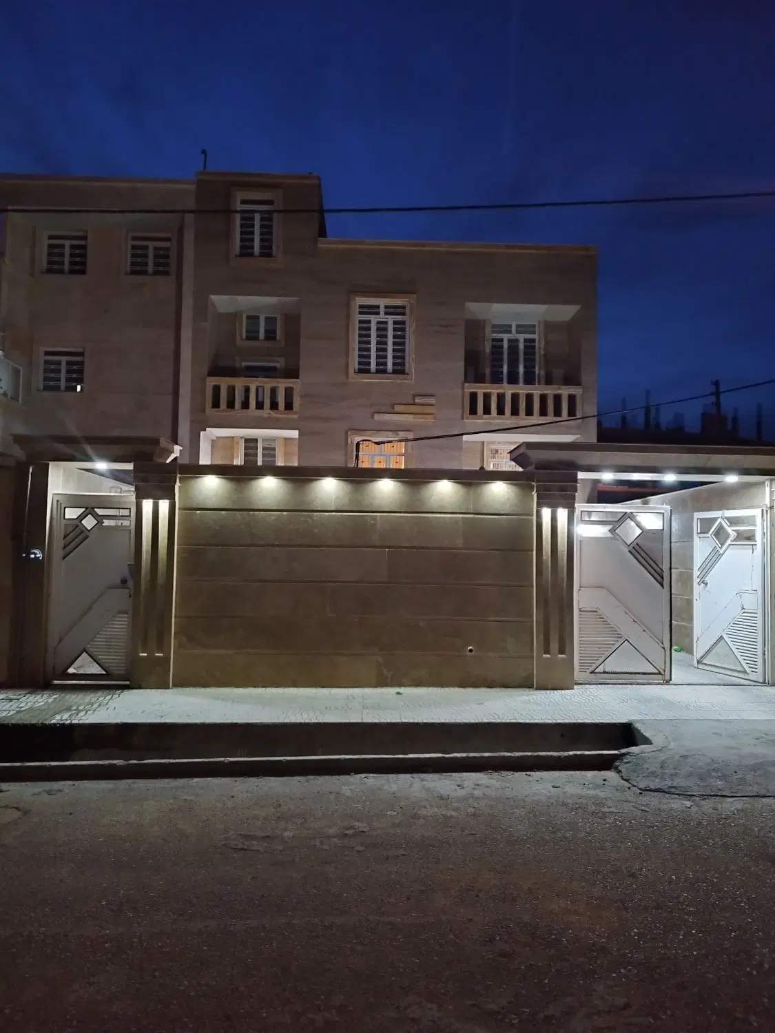 رهن کامل ویلایی صدرا فاز 1