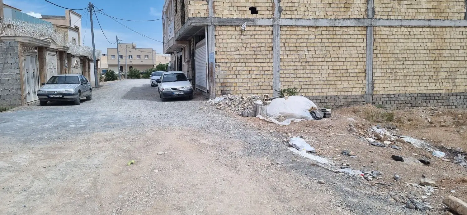زمین ۲۱۰ متر منتظری شمالی فجر
