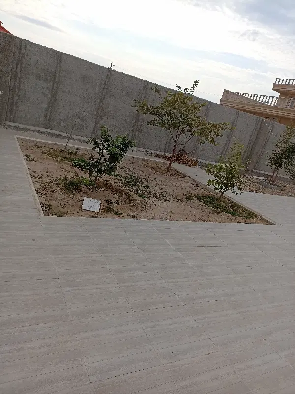 زمین ۱۹۰ متری قبله مال‌خلیفه