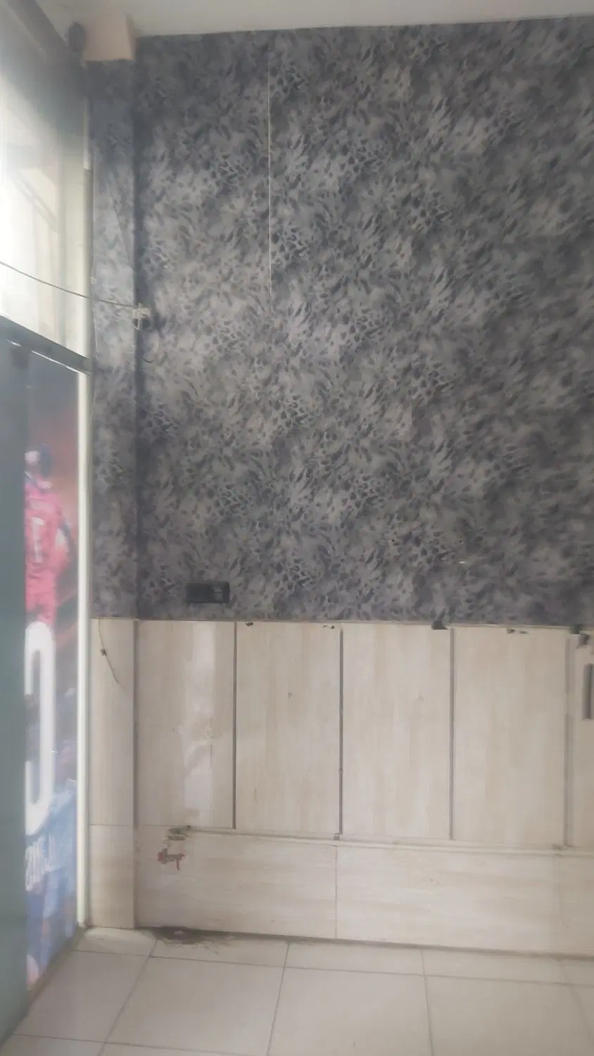 مغازه ۲۴ متری.جای شلوغ