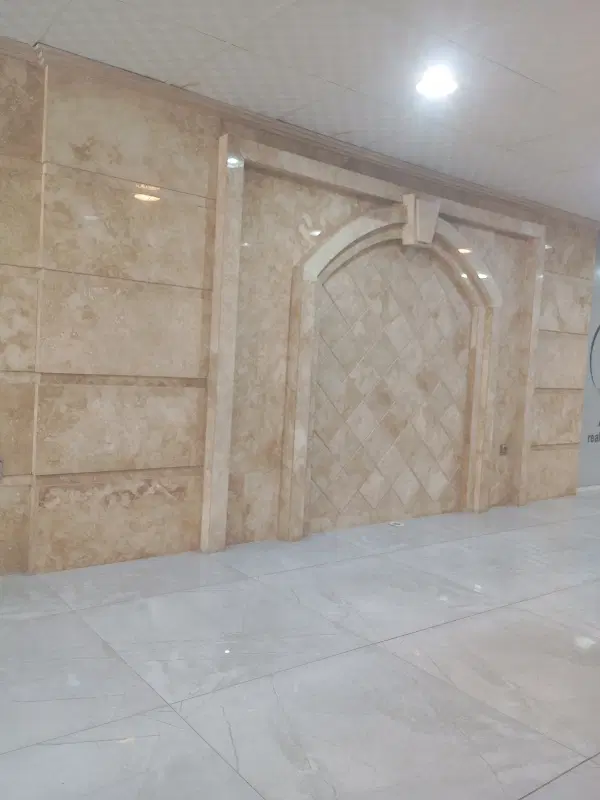 یک آپارتمان نوساز ۴و۵سال ساخت
