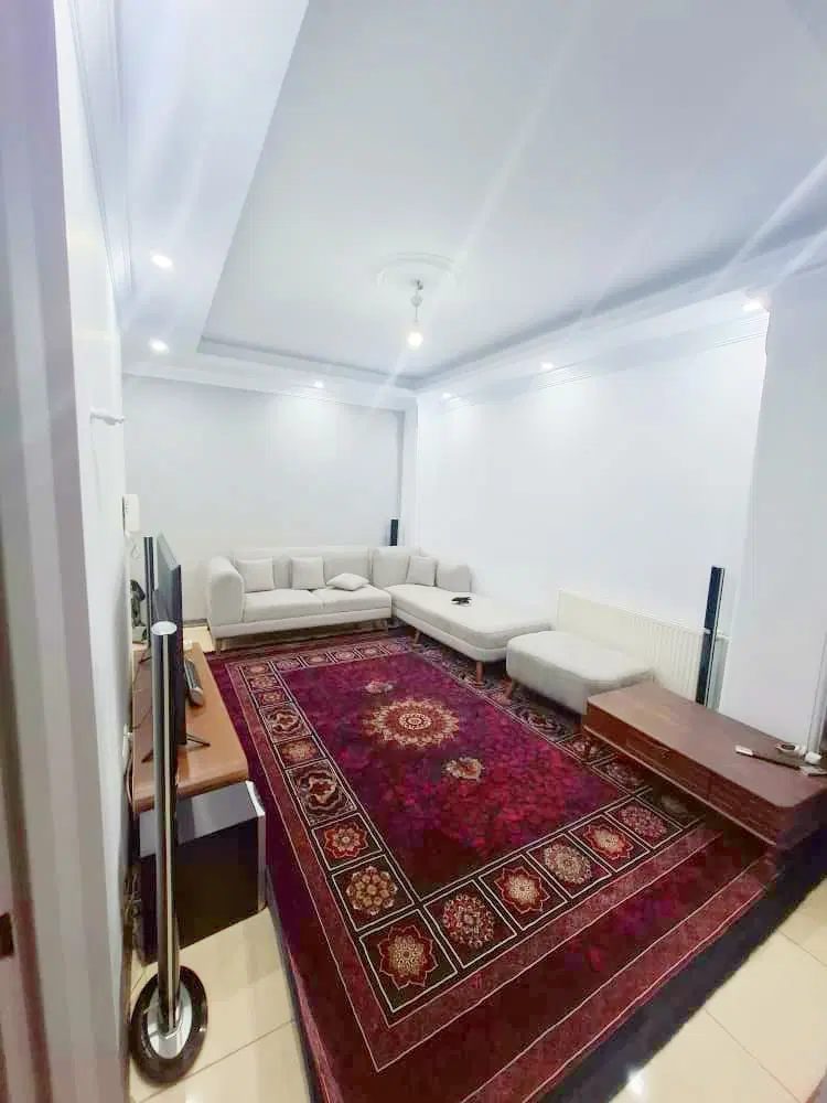 48 متر تراورتن رو به نما با پارکینگ سندی داخل فاز