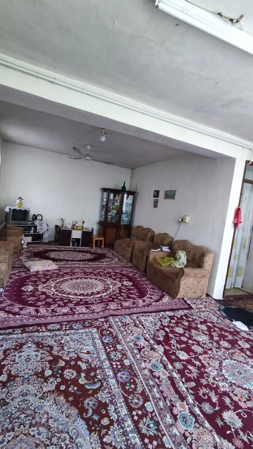 خانه به مساحت ۶۲۴متر زمین فروشی