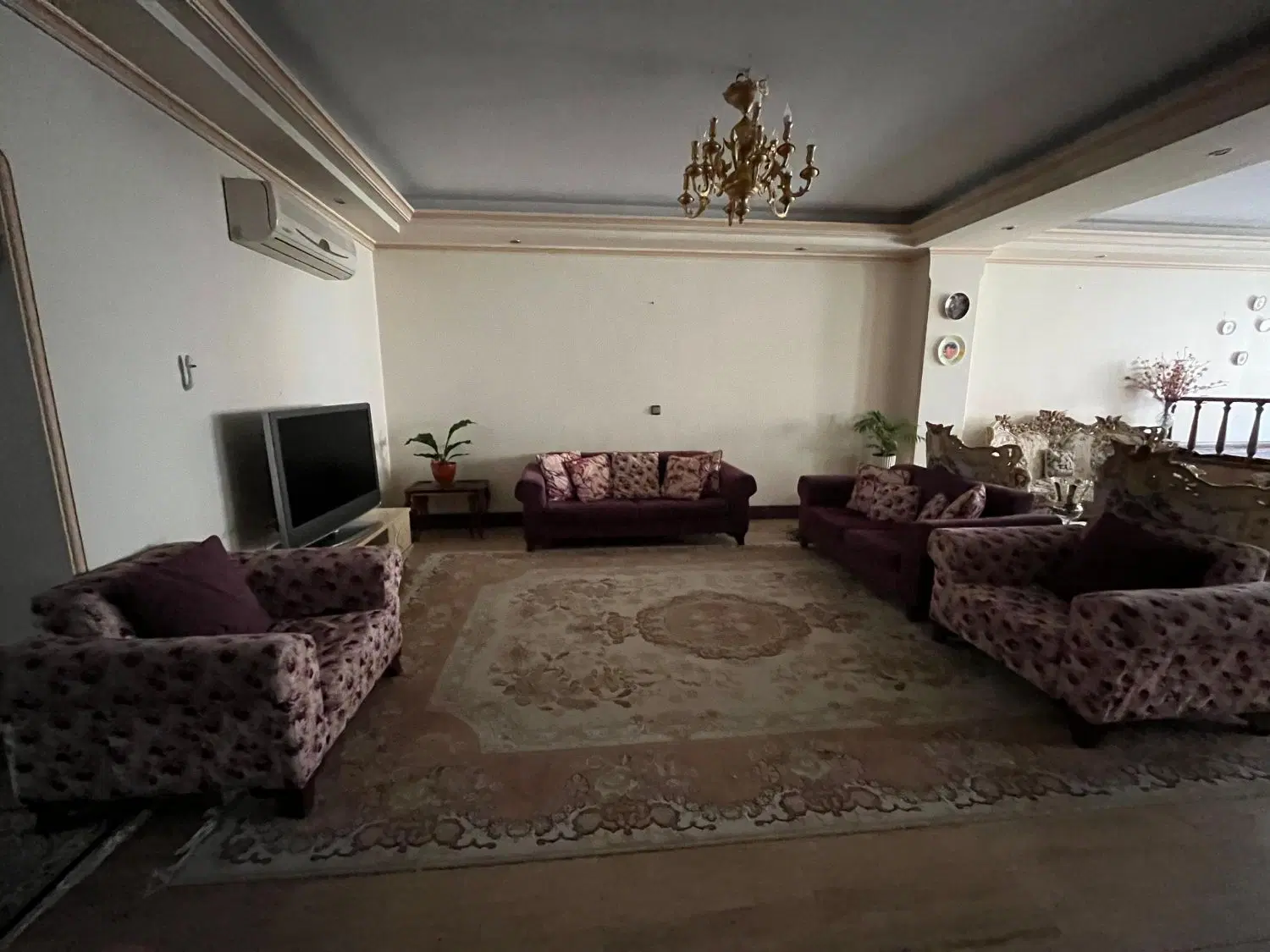 اجاره ۶۰ متر ۱ خواب زیر همکف خادم‌آباد باغستان