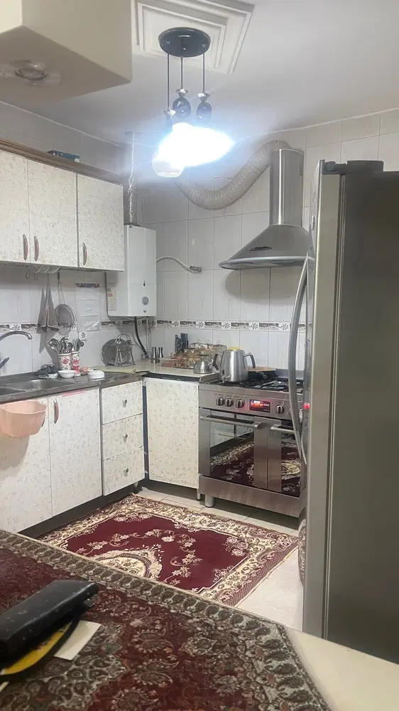 واحد فروشی در یوسفیه 3 خیابان 20متری بزرگ