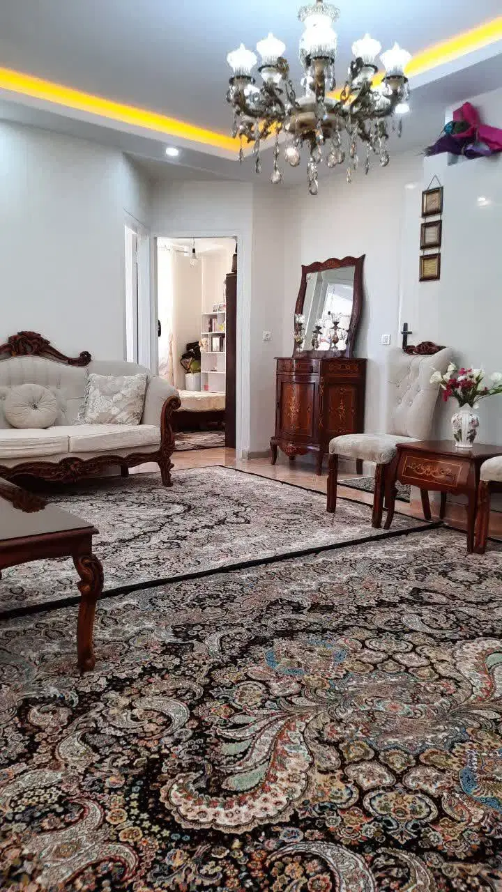آپارتمان ۸۰ متری دو خوابه