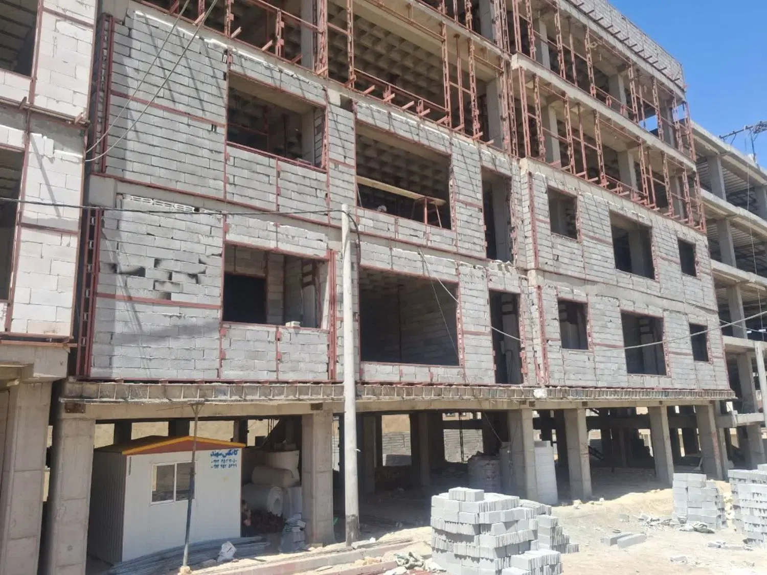 اپارتمان۱۲۳‌متر‌،سه‌خوابه‌شهرک‌شهیدسلیمانی