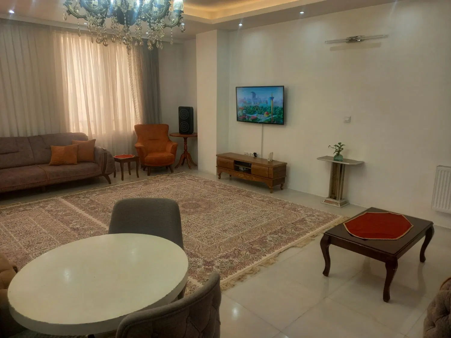 آپارتمان ۱۰۲ متری تک واحدی