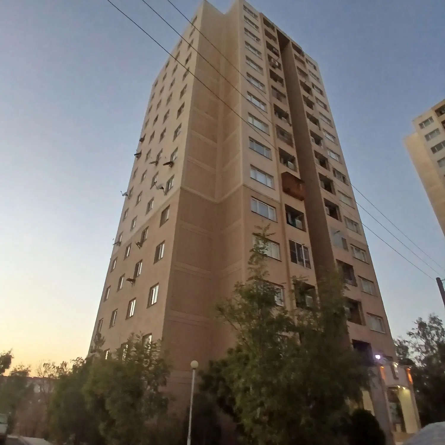 فروش واحد کوزو 6 _ 78 متری  _ 2 خواب