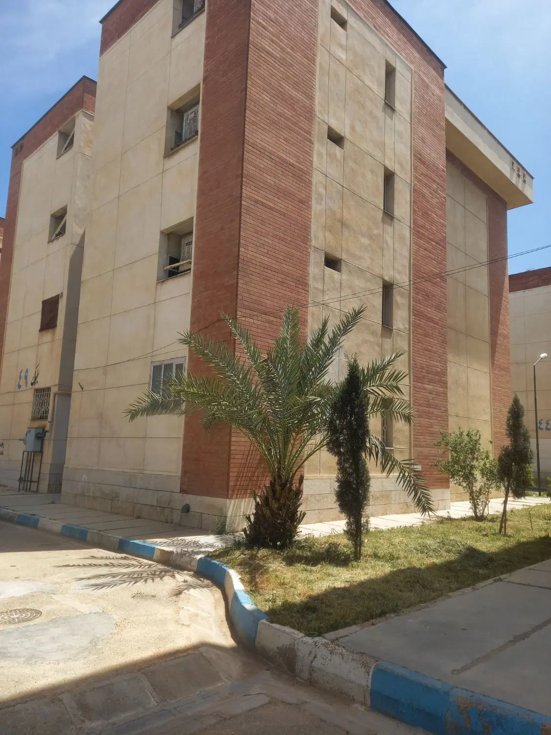 فروش بوعلی ۶۴ متری بازسازی شده
