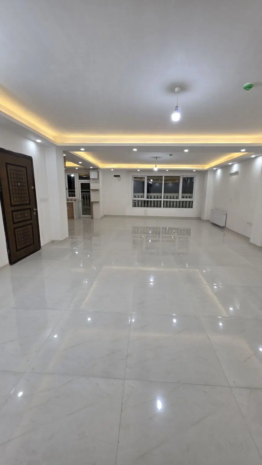 اپارتمان ۱۵۱ متر قیام جنوبی