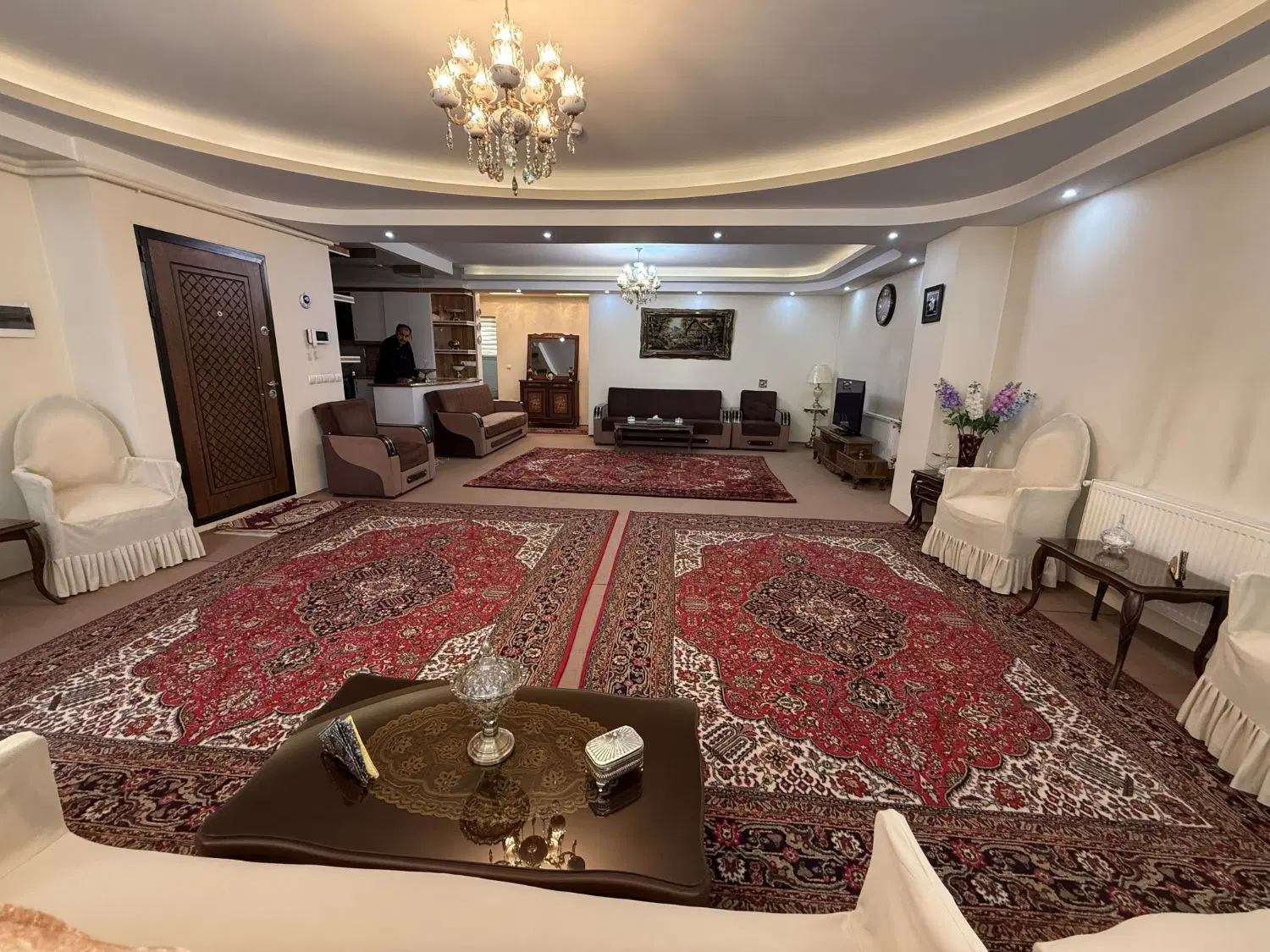 آپارتمان مسکونی شیک و تمیز ۱۴۲ متری در کوی دانش