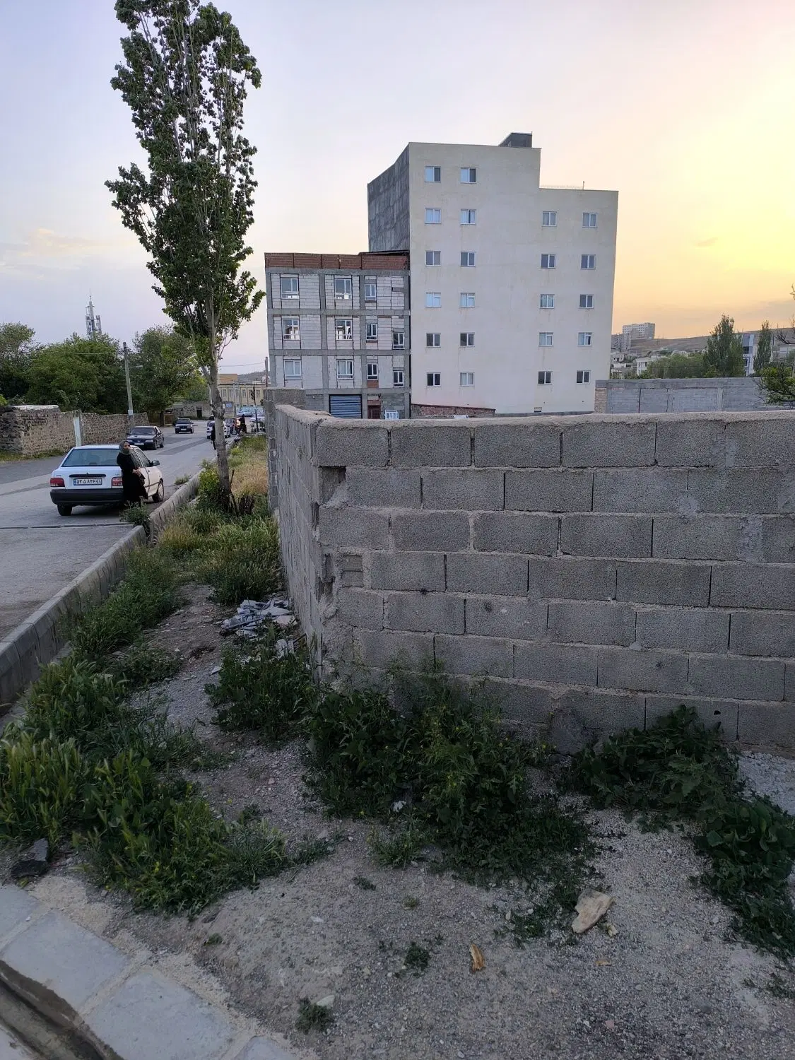 زمین مسکونی