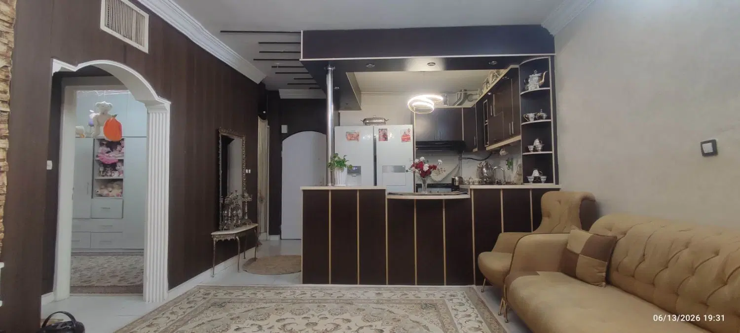 آپارتمان  ۸۳متر. دو خوابه. شمالی(شهید کریمی ۱۵)