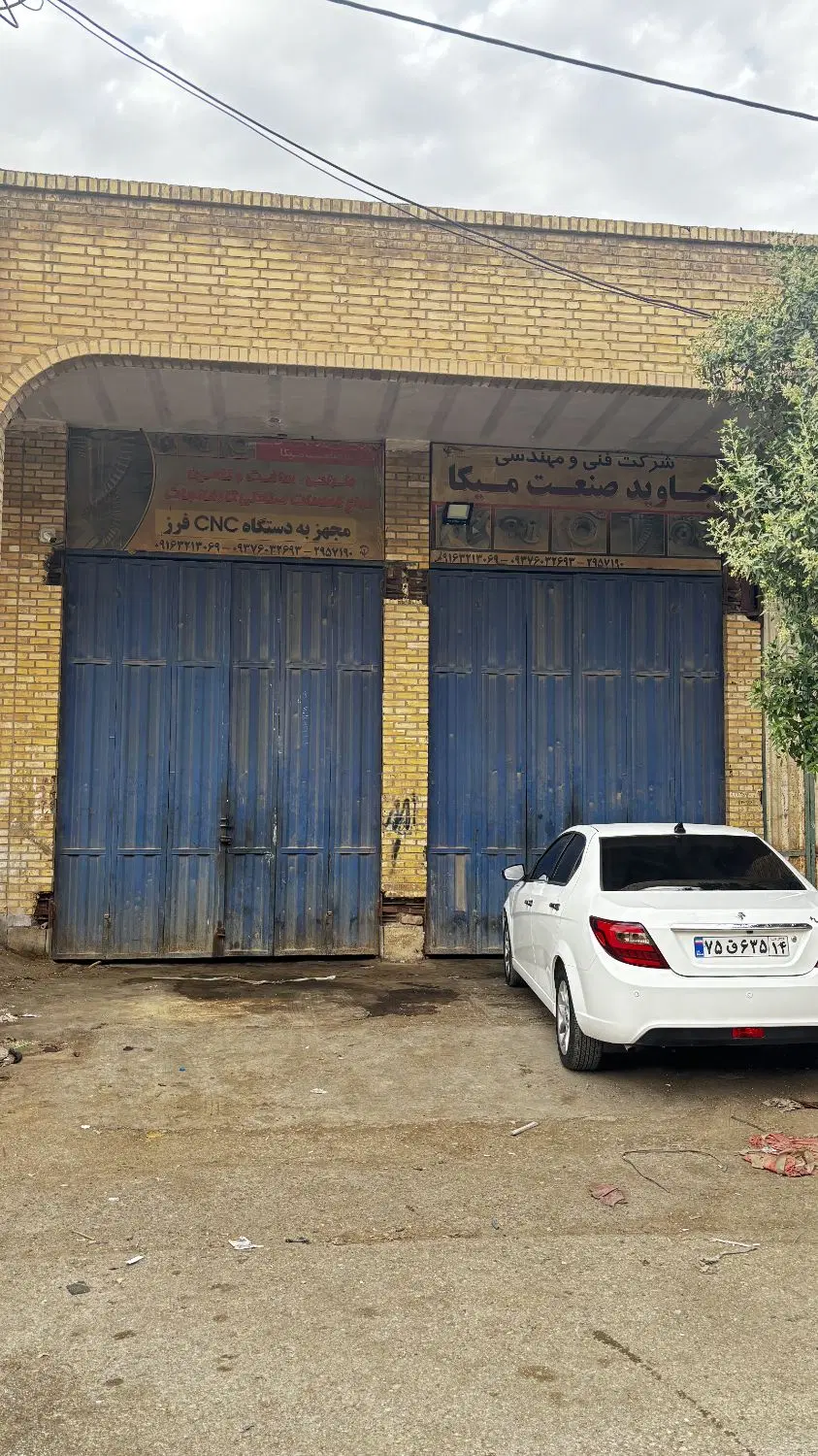 اجاره مغازه ۹۰ متری +۲۵متر  اتاق بالا
