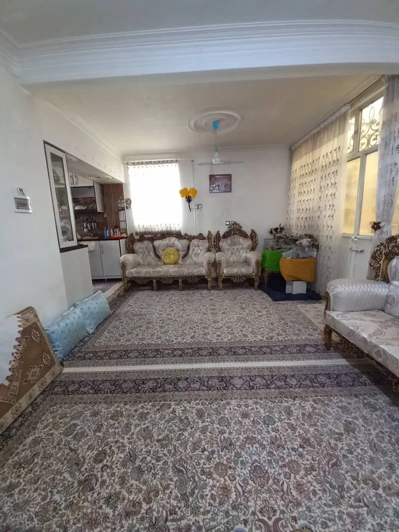 منزل ویلایی ۷۵ متری بازسازی شده دو نبش دو بر