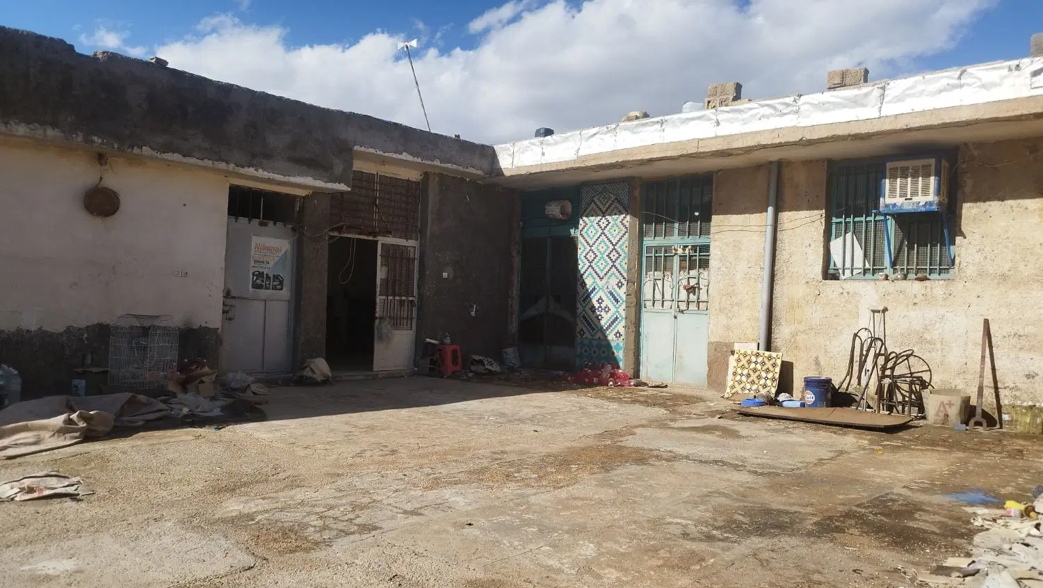 اجاره کارگاه یا گاراژ. انبار