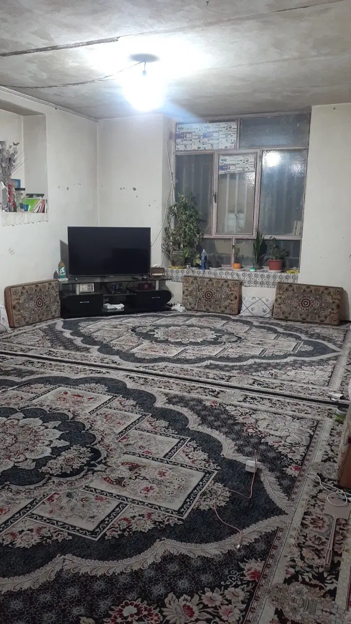 خانه در ب ساختمان
