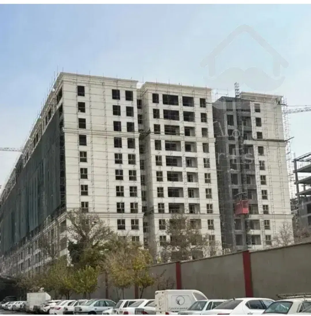 سهام نگین پیروزی (رونیکا پالاس)
