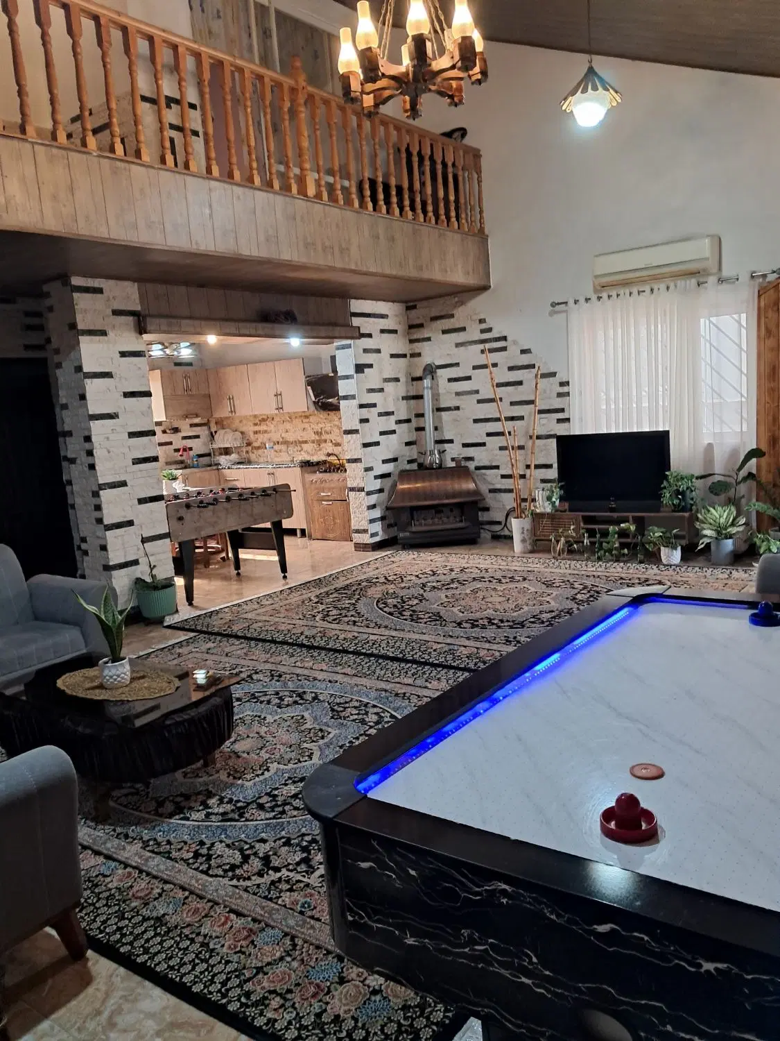 اجاره ویلا استخردار
