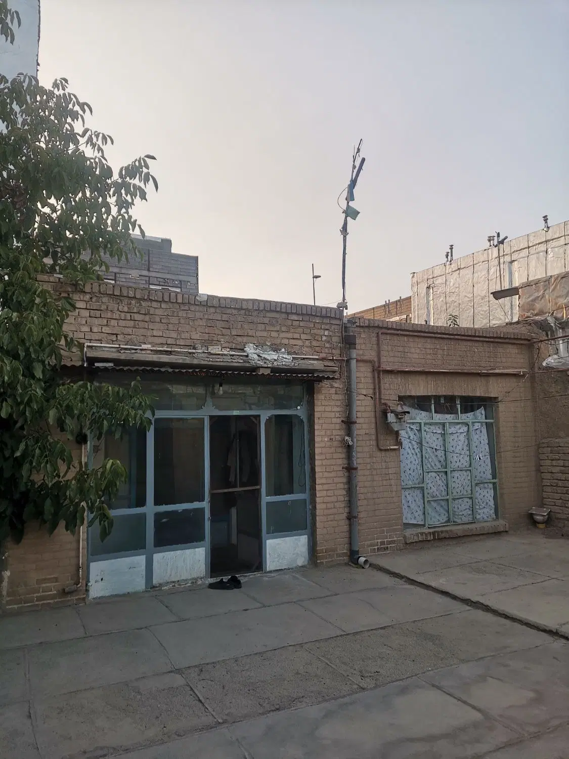 مرکز سنقر فروش زمین بزرگ