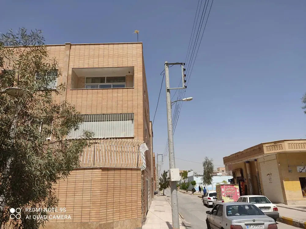آپارتمان۹۶ متری اردیبهشت غربی