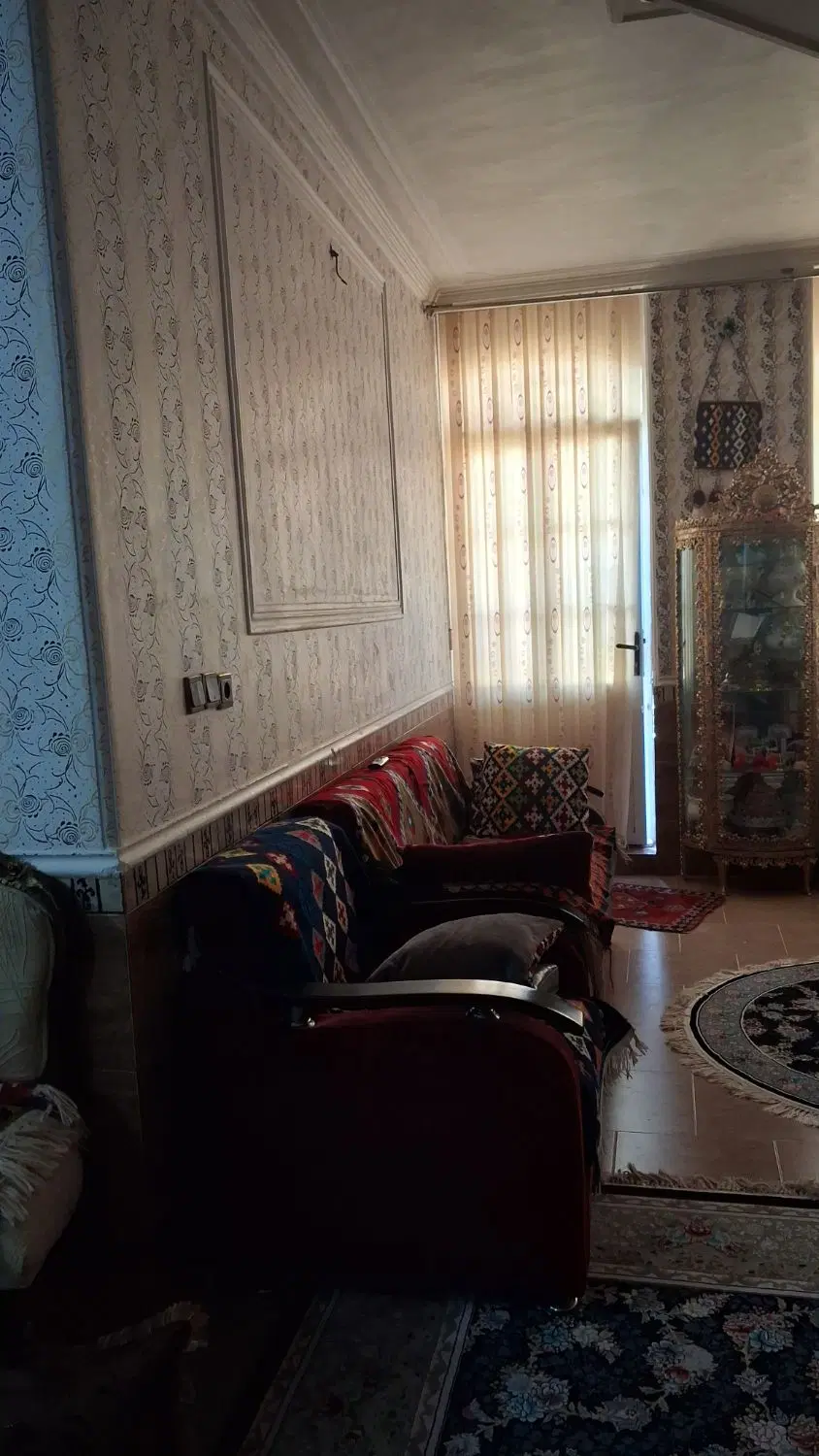 منزل طبقه دوم ۱۲۰ متر