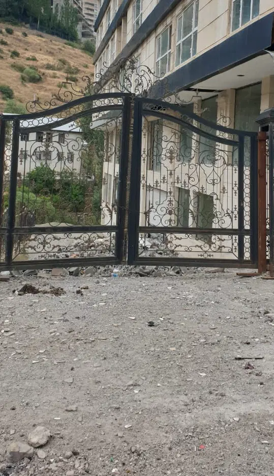 ۶۸ متری پارکینگ اسانسور