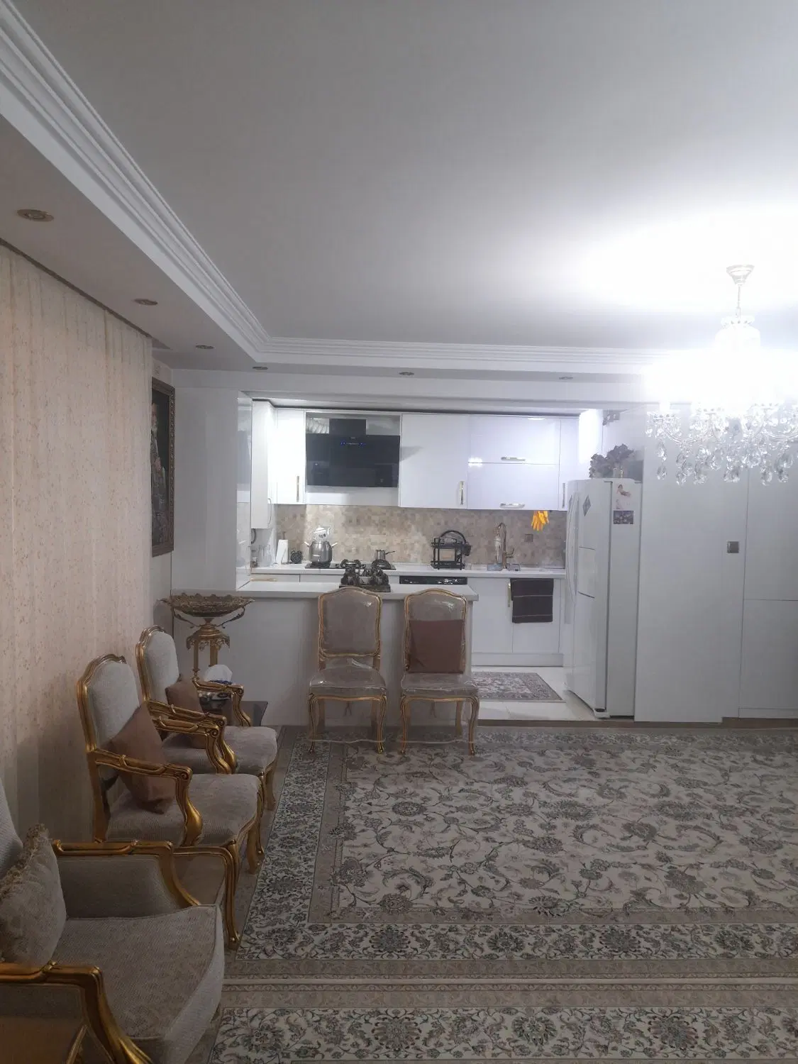 نیاوران مژده ۹۵متر تکواحدی ۹ساله