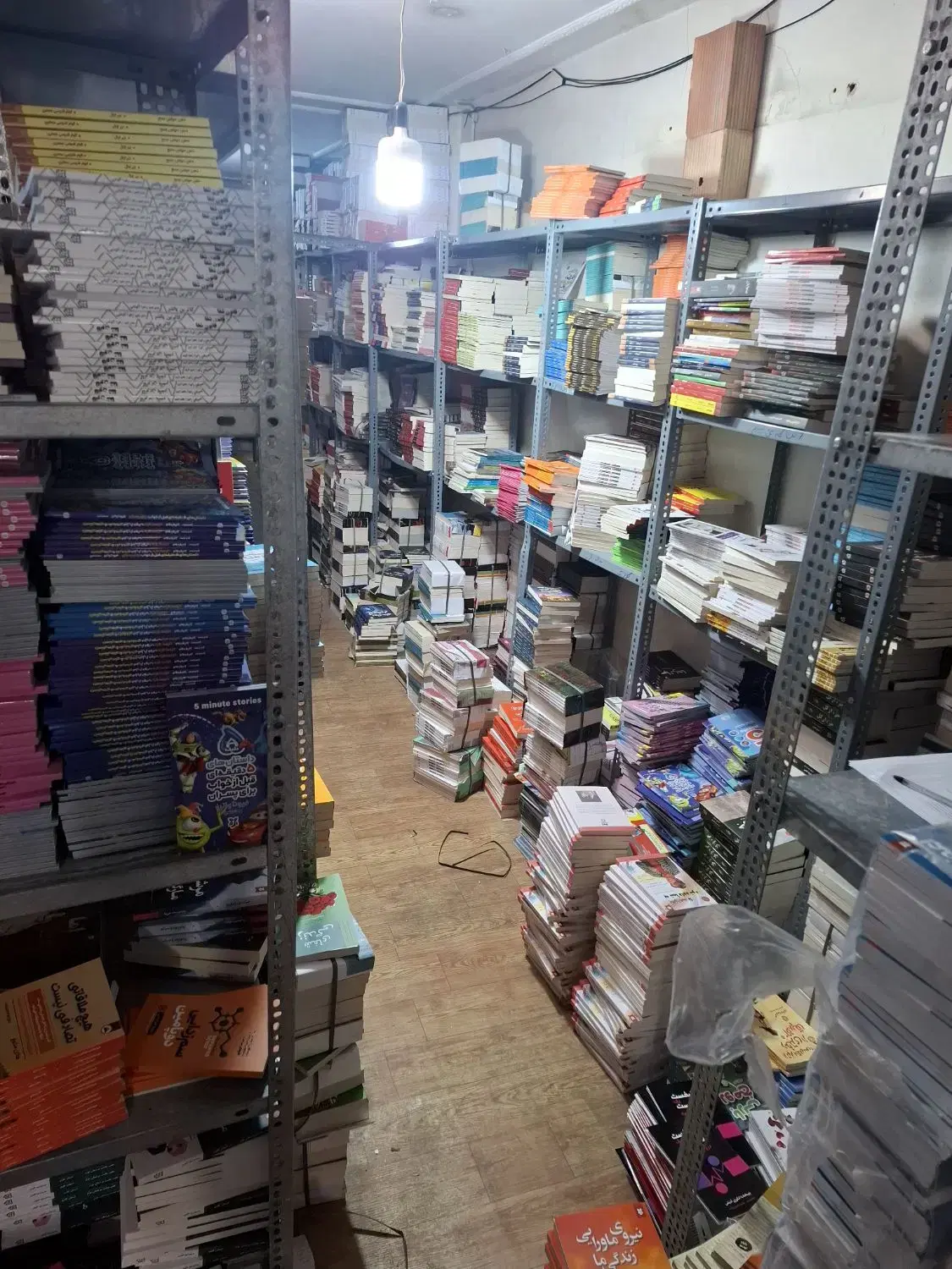 دو واحدآپارتمان 81متری و 60متری