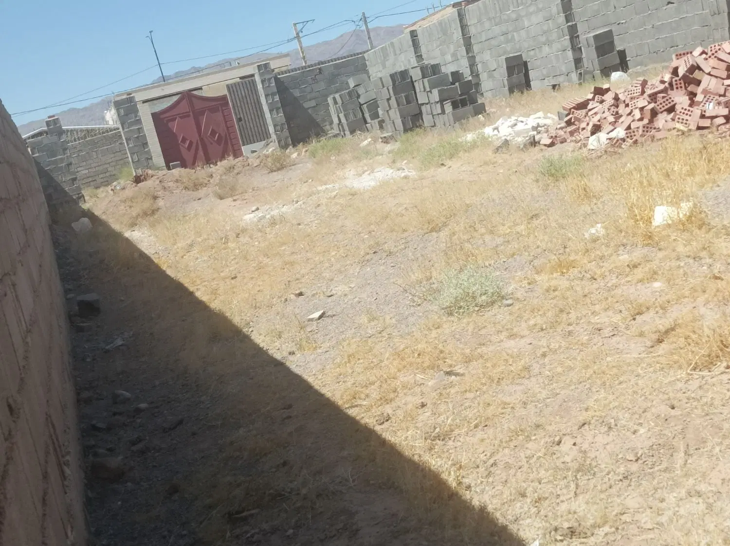 زمین فروشی واقع در چترود