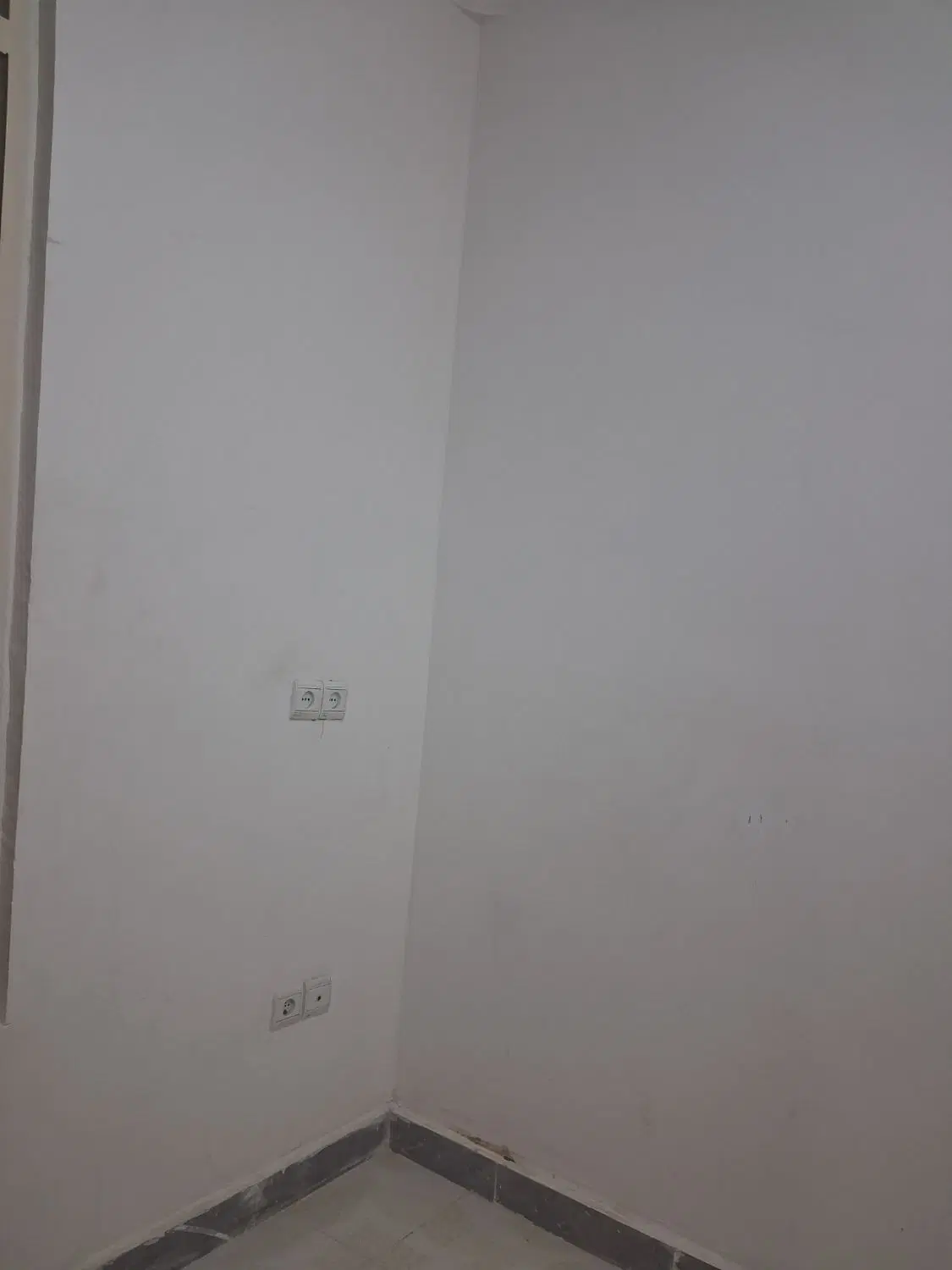 خانه طبقه بالا کوچه کنار دکتر بختی