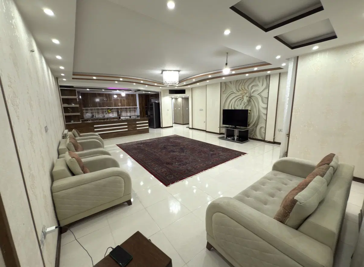 اپارتمان سه خوابه تک واحدی
