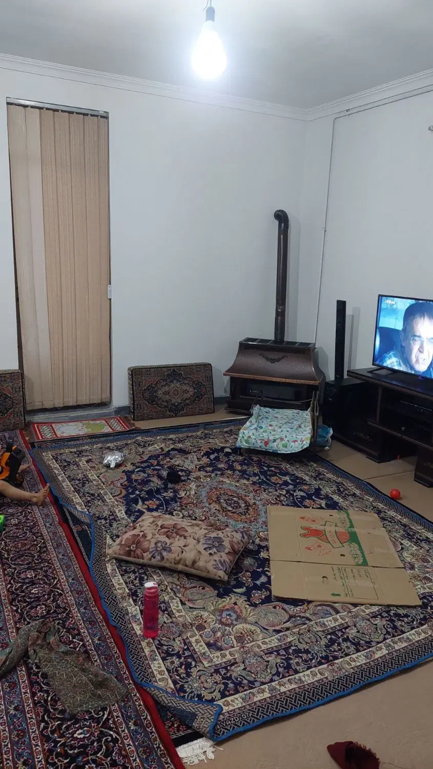 منزل مسکونی به متراژ ۱۲۰ متر زیر بنا صد متر حیاط