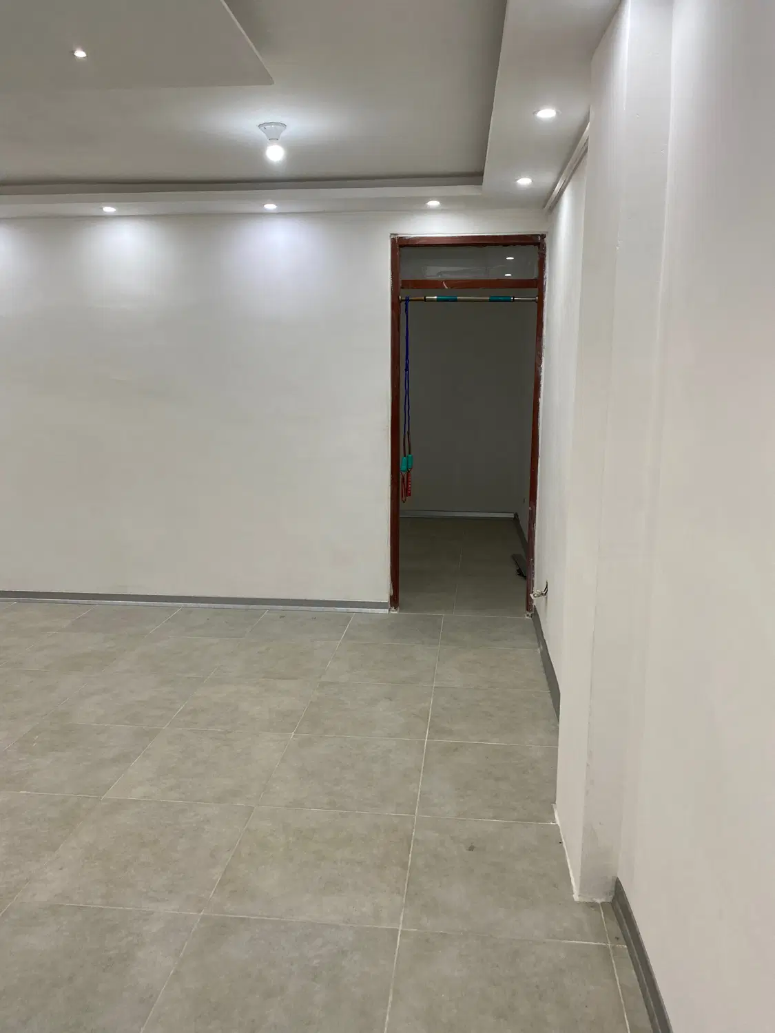 خانه باغ ژاله طبقه همکف عبور مجزا