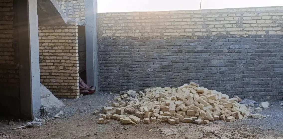 منزل نیمه کاره جوی اباد